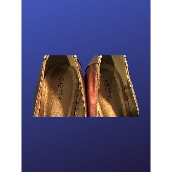 CODIFY Pointed Toe Dress Flats W/Accent Buckles, ROSE GOLD, Women’s 10, NWOB - Picture 4 of 8